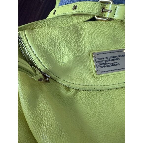 marc by marc jacobs classic q natasha crossbody purse neon yellow used - Picture 11 of 11